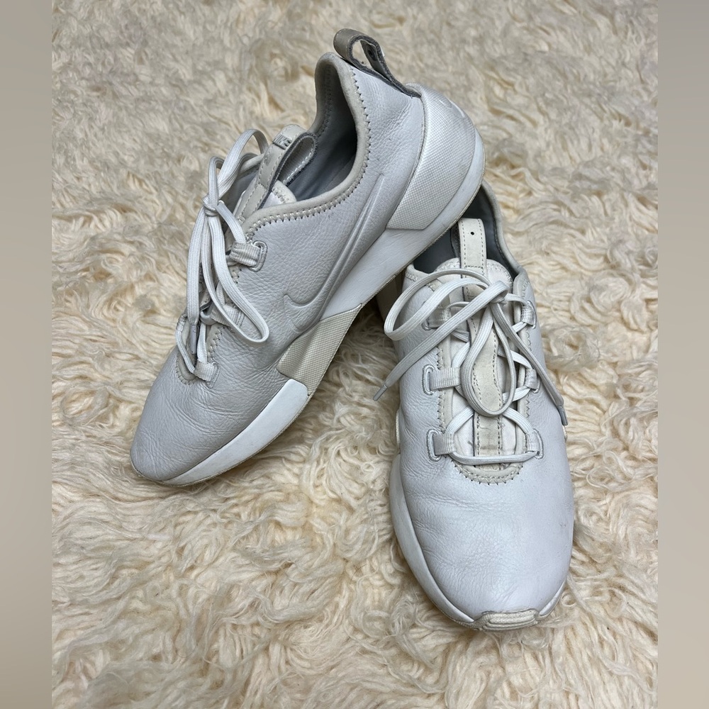 Nike Women's White Leather Sneakers Size 8.5